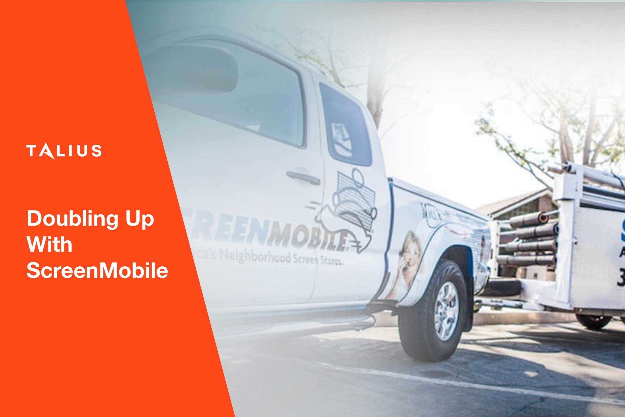 screen mobile logo in a white car